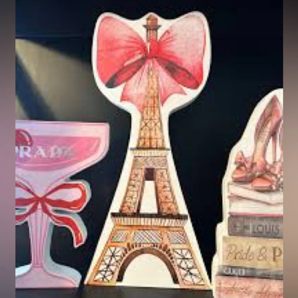 Closet decor: Eiffel Tower Parisian closet vibes Bow pink aesthetic